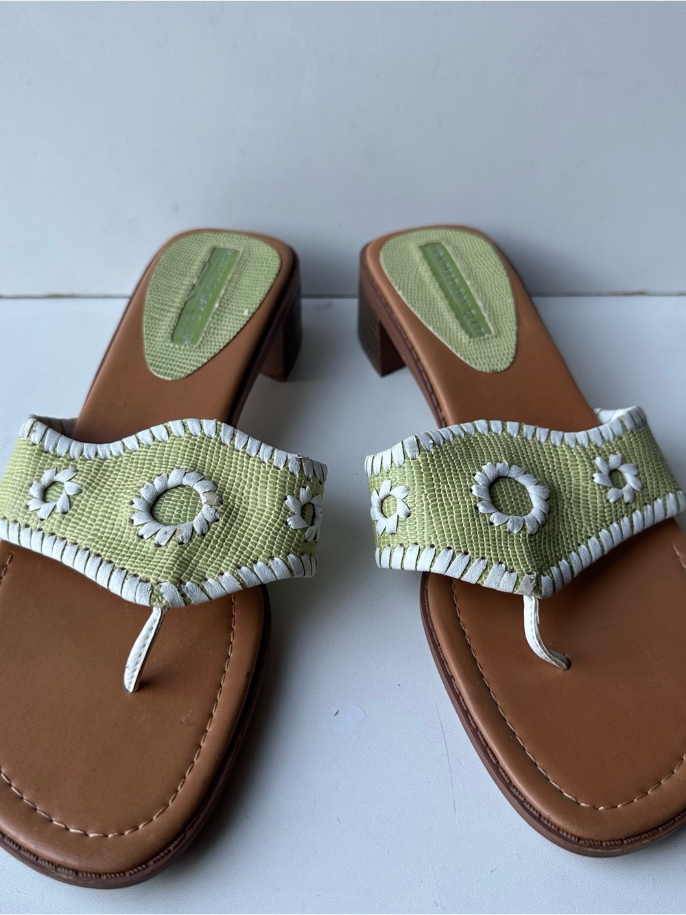 Montego Bay Club Womens Sandals Size 8.5 Green White Stitch Heeled Thong Slides
